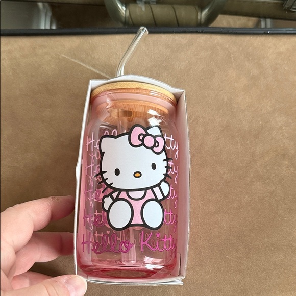 Hello Kitty Other - Hello Kitty Pink Glass Tumbler with Straw and Lid
